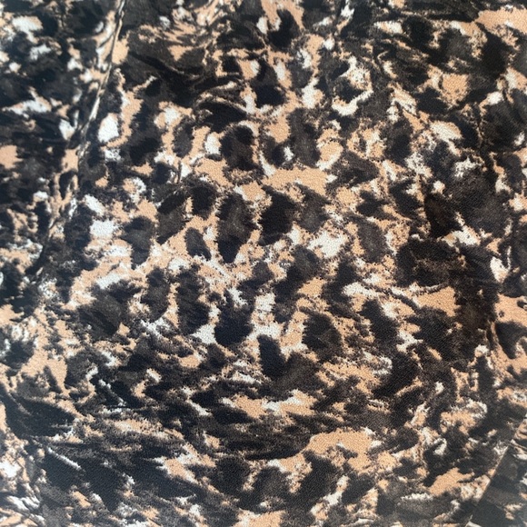 H&M Blouse - Picture 2 of 5